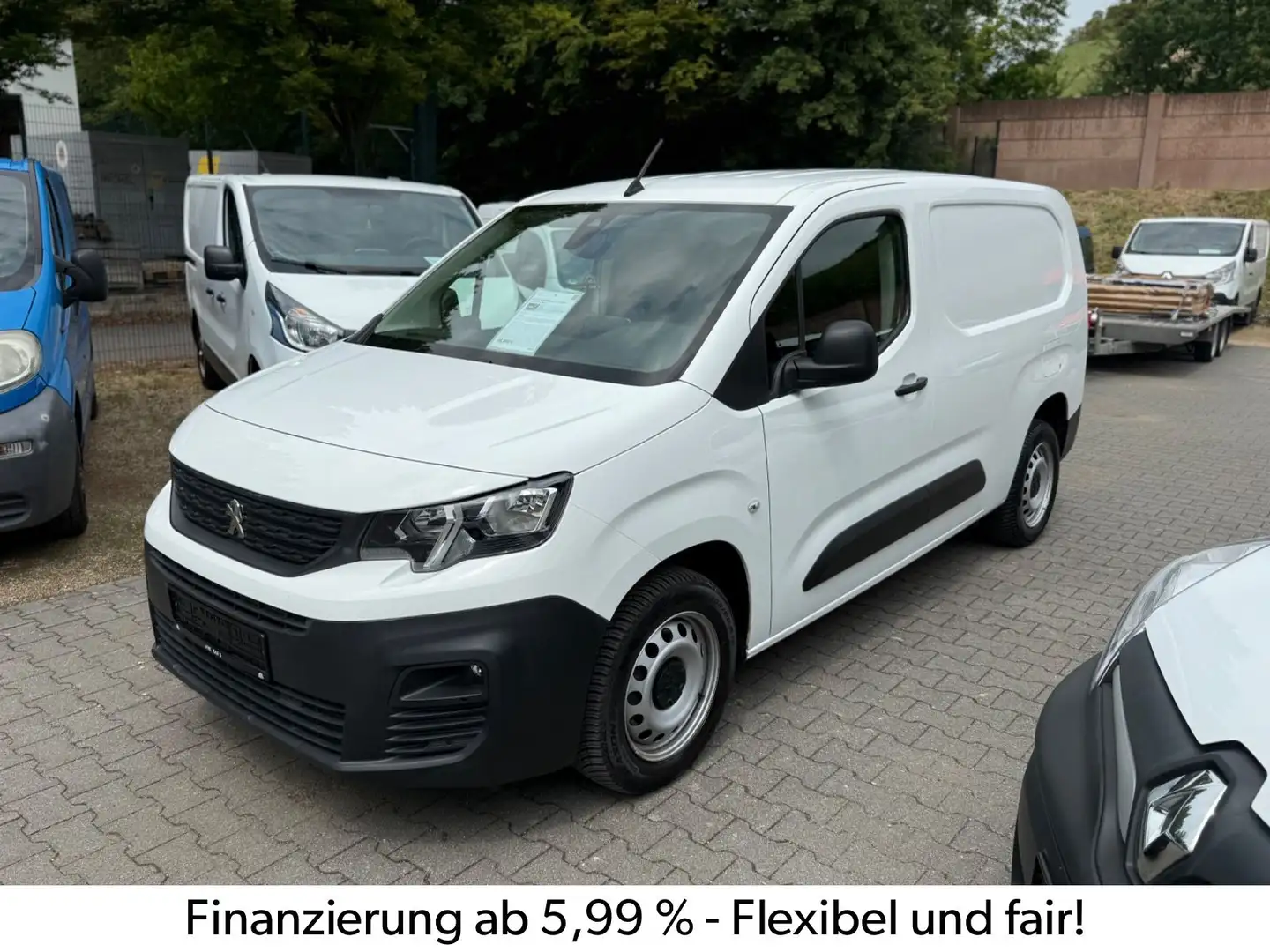 Peugeot Partner Premium L2  ,3 Sitzer ,Automatik 1.Hand Weiß - 1