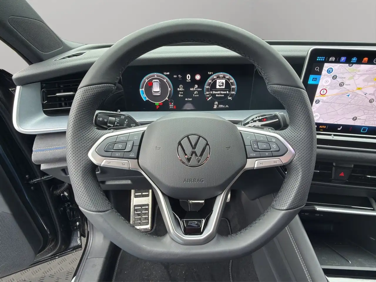 Volkswagen Tayron R-Line 2.0 TDI 4M DSG ACC+AHK+MATRIX+PANO 10