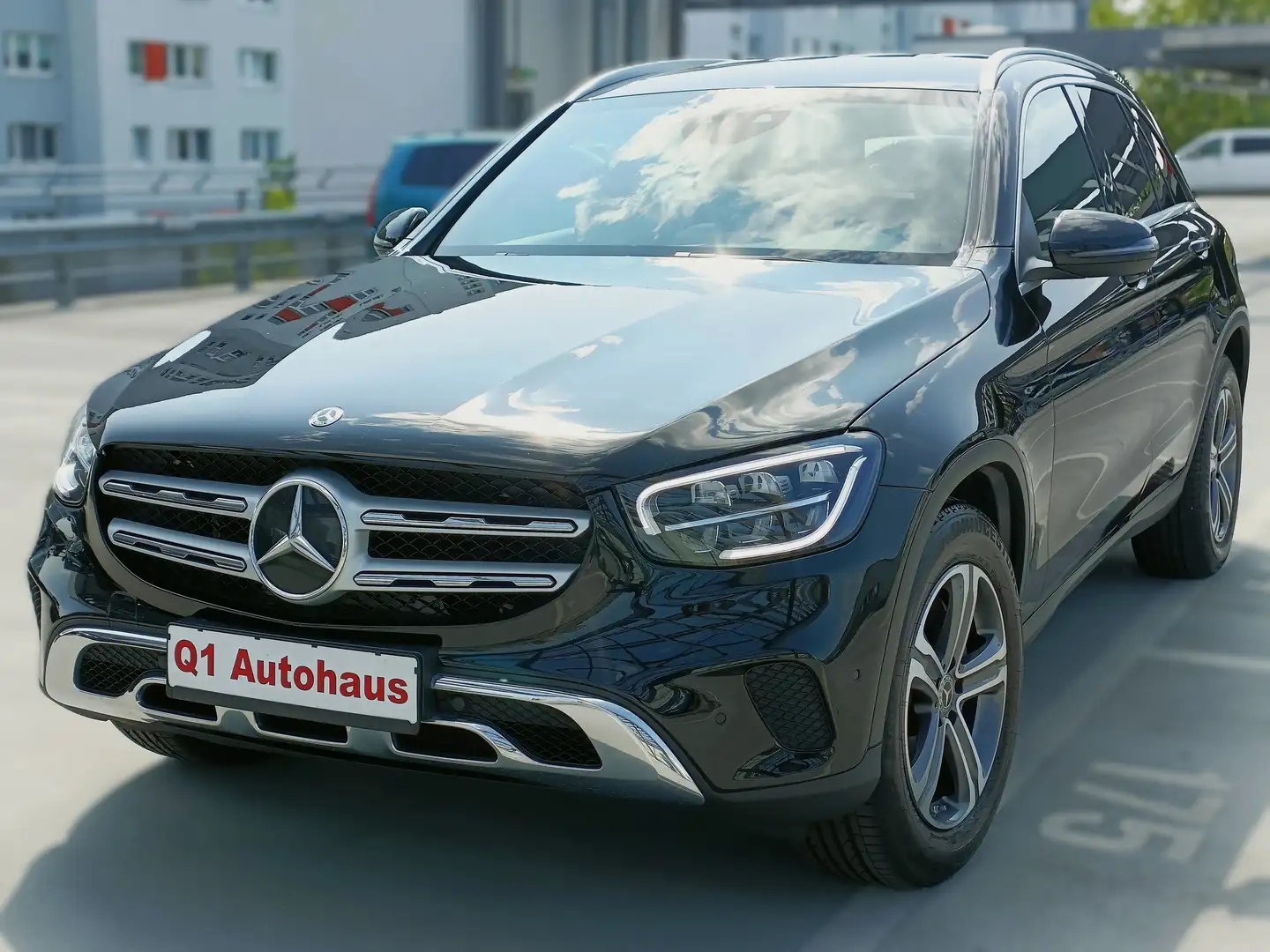 Mercedes-Benz GLC 220 d LEDER/SPUR+TOTW/RFK/AHK/EL.HECKKLAPPE/AUGMENREAL Noir - 1