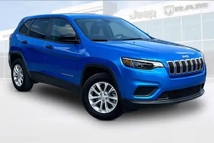 2022 Jeep Cherokee Sport 4WD
