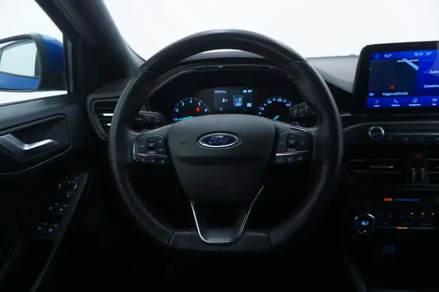 Ford Focus view 11