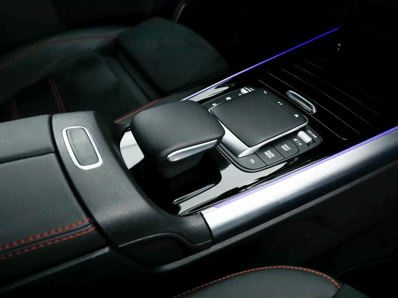 Mercedes-Benz GLA 200 d premium auto, миниатюра 17