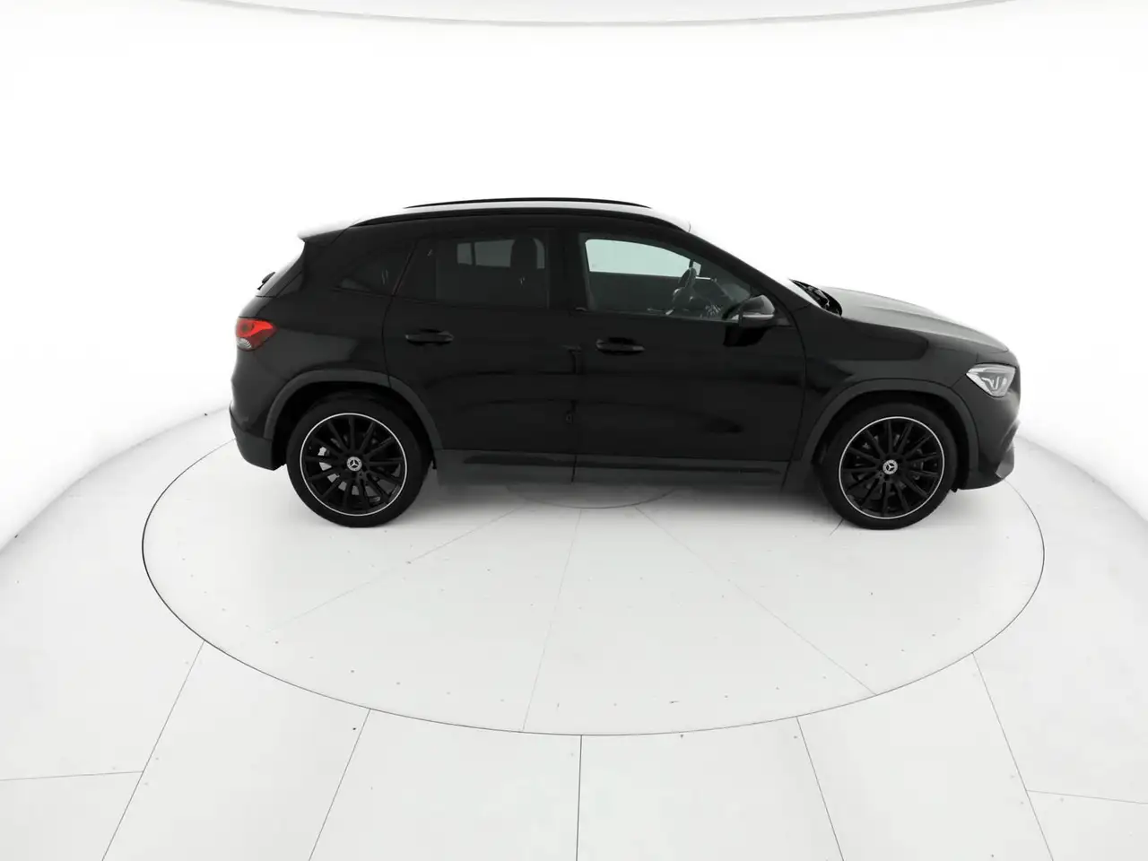 Mercedes-Benz GLA 200 d premium auto, миниатюра 5