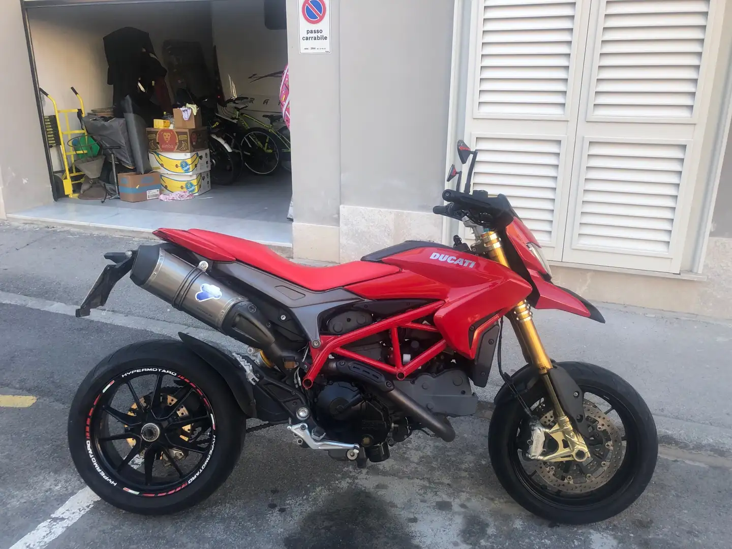 Ducati Hypermotard 821 racing Piros - 2