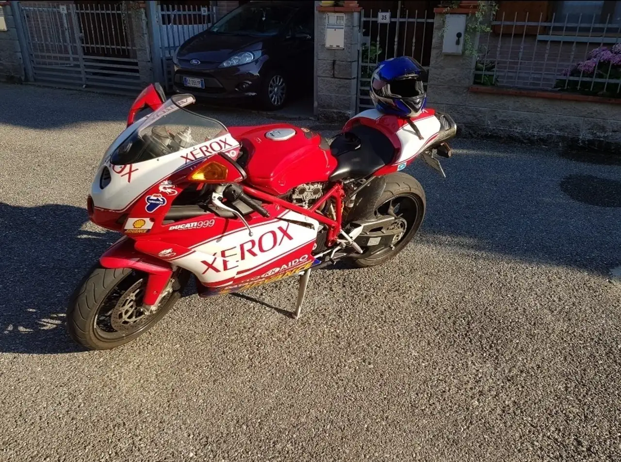 Ducati 999