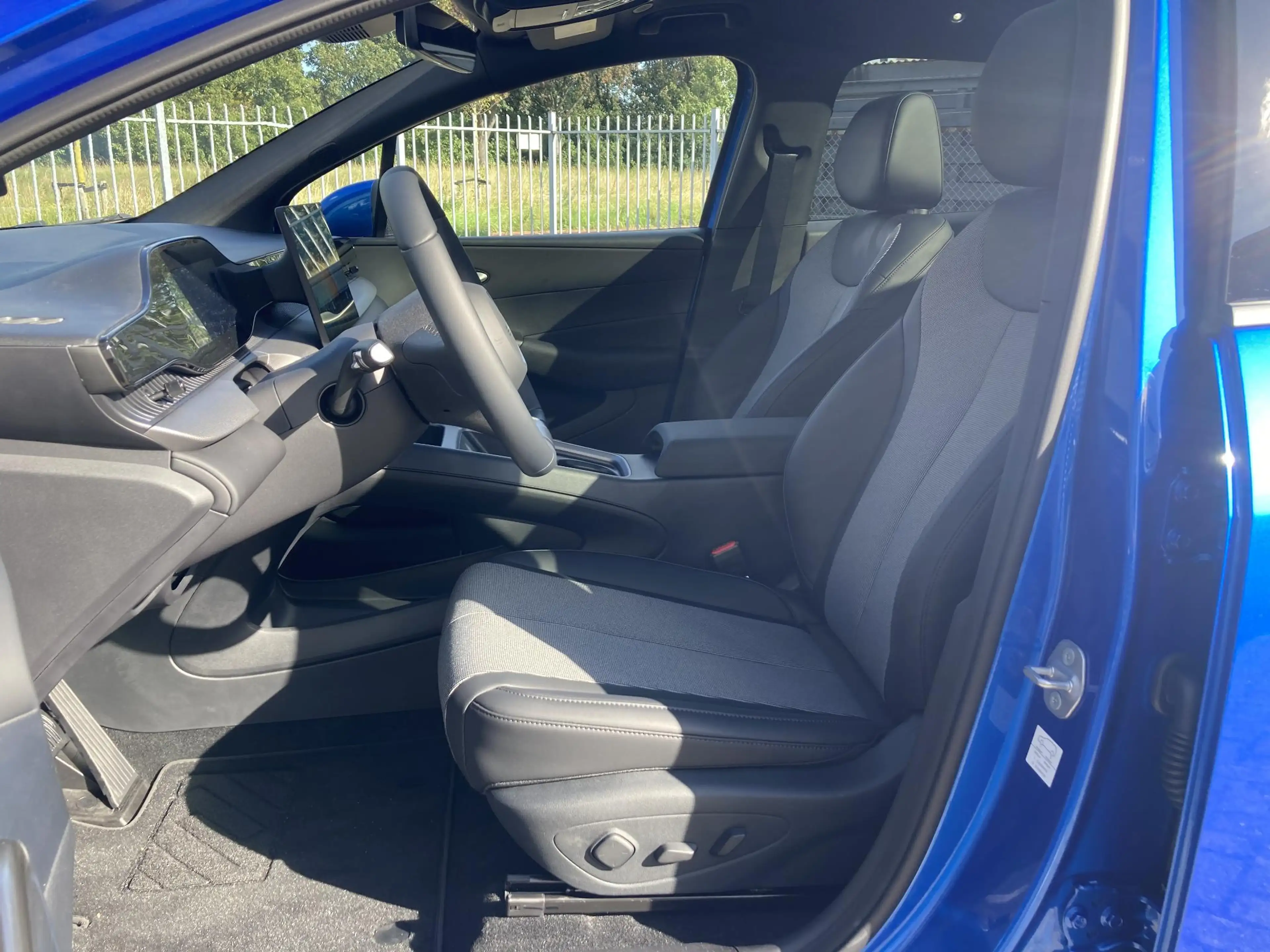 BYD Dolphin G 1.5L DM-i Comfort — photo 14