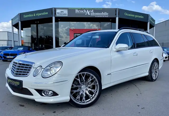 Mercedes-Benz E 500 500 Break / V8 5.5l 387 CH BVA 7 /