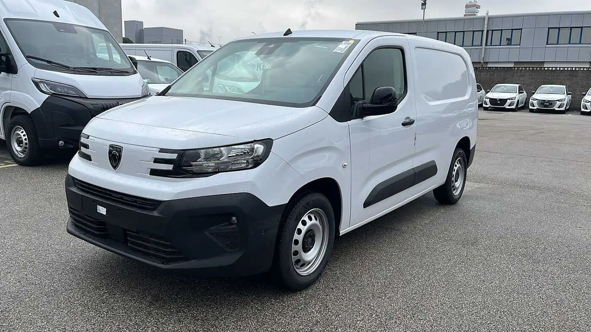 Peugeot Partner Nuovo Partner 1.5 BlueHDi 130 EAT8 long Blanc - 1