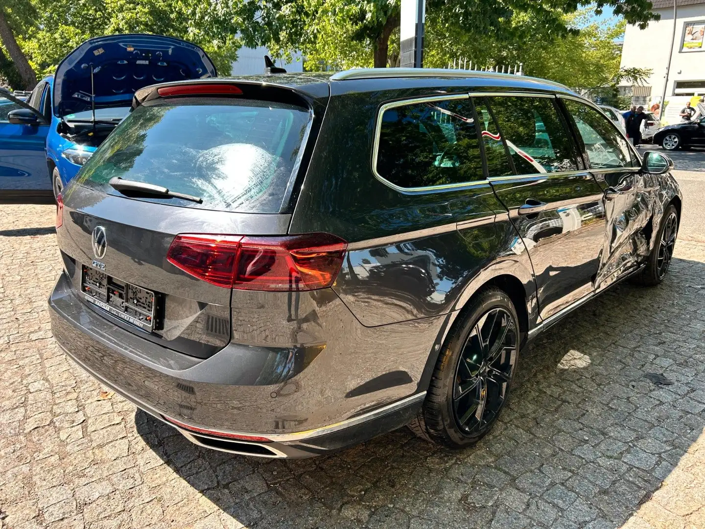 Volkswagen Passat Variant GTE 115KW Plug-in Grau - 2