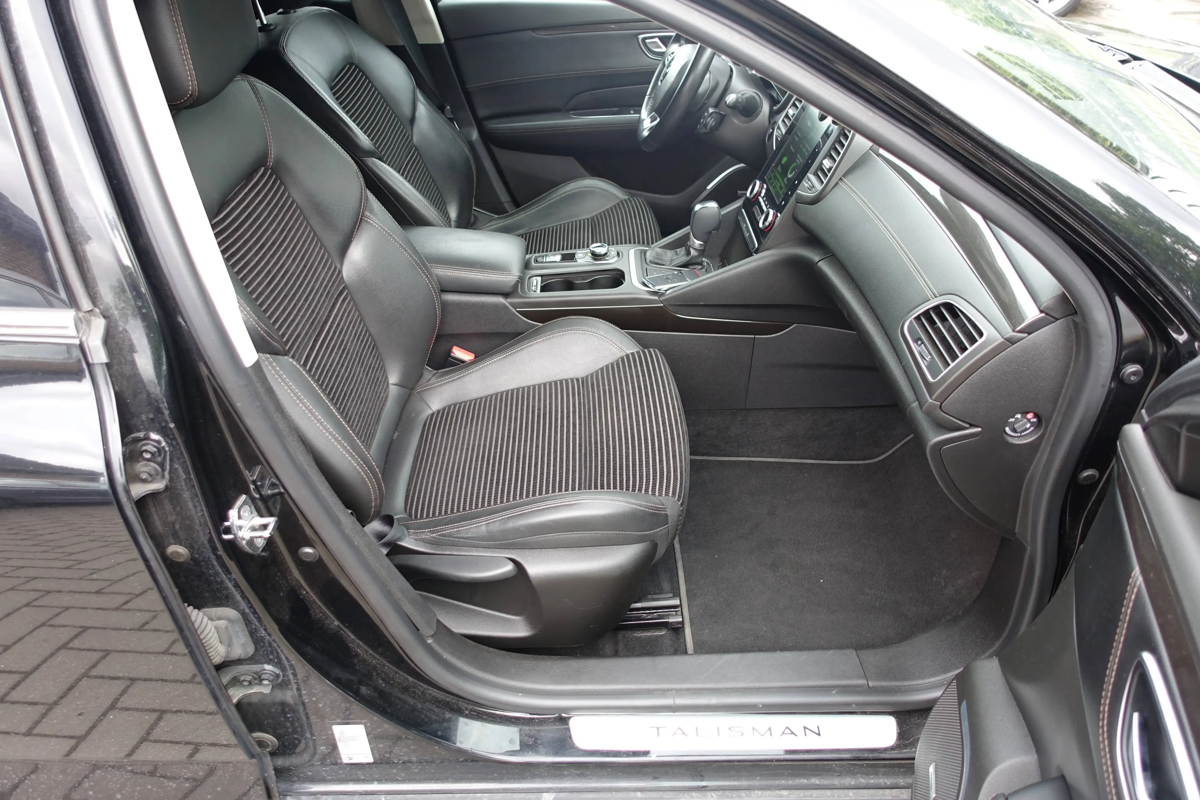Renault Talisman Talisman SW 1.6 dCi Energy Intens EDC — photo 13
