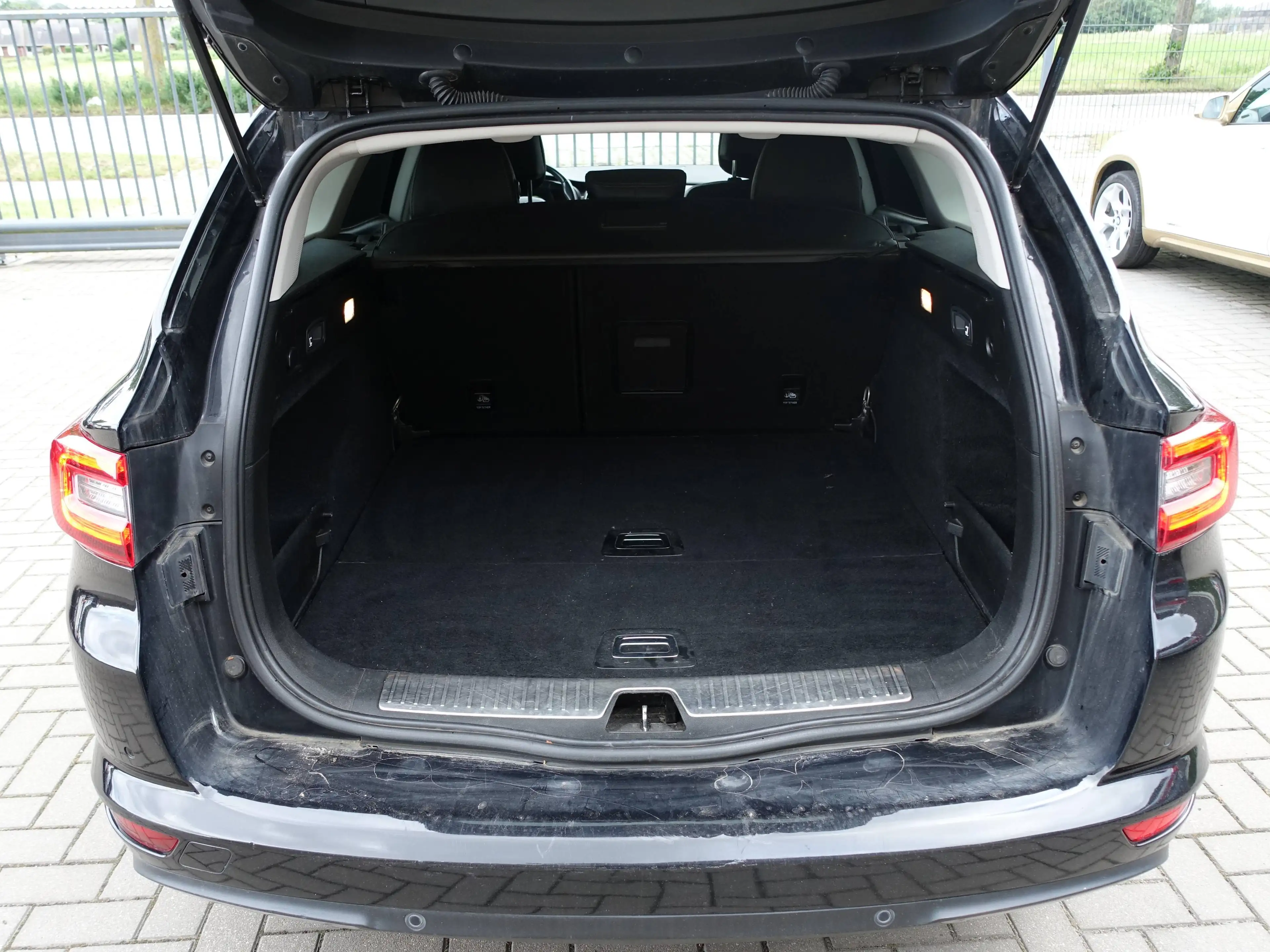 Renault Talisman Talisman SW 1.6 dCi Energy Intens EDC — photo 11