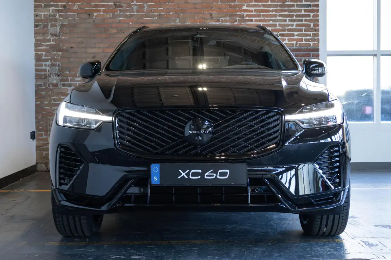 Volvo XC60 2026 — фото 10