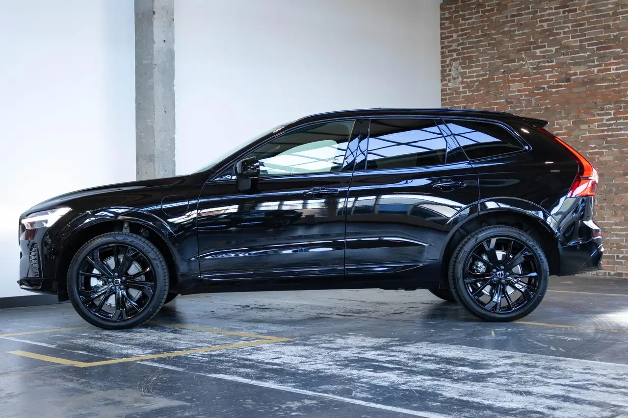 Volvo XC60 2026 — фото 12