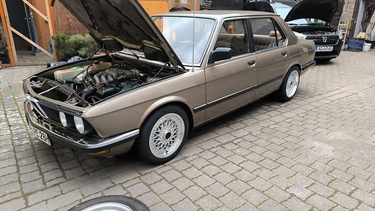 BMW 520 i, foto 6