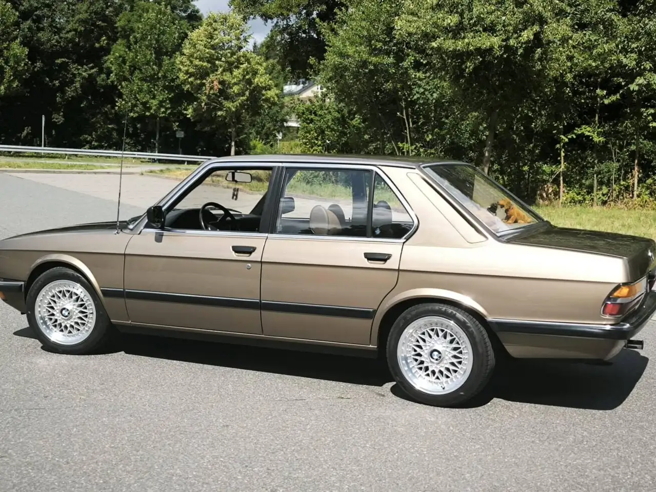 BMW 520 i, foto 4