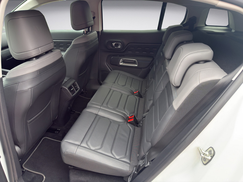 Citroen C5 Aircross PT 130 EAT8 Shine Pack LEDER NAVI — photo 12