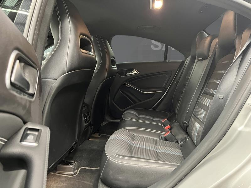Mercedes-Benz CLA 180 d Urban — photo 9