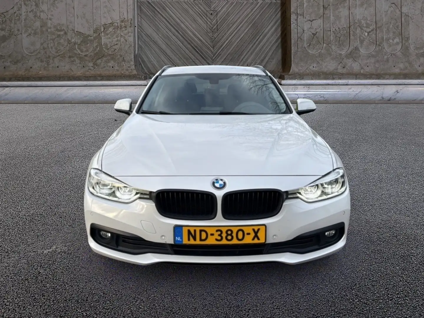 BMW 318 3-serie Touring 318d Corporate Lease Sport Wit - 2