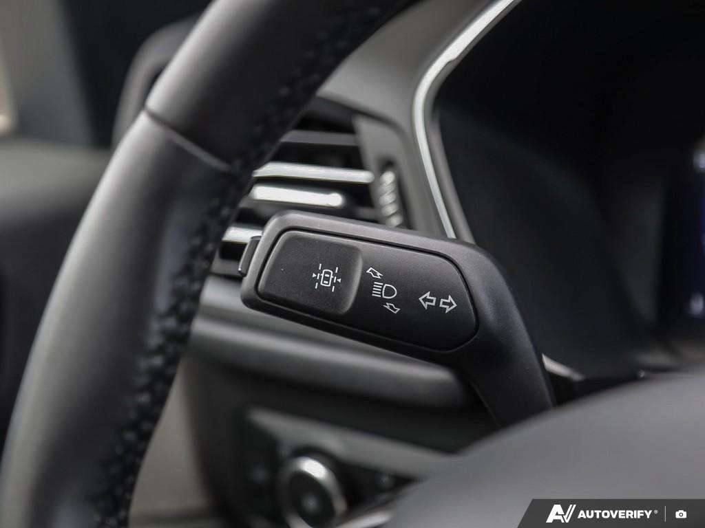 used 2022 Ford Escape car, priced at $25,647