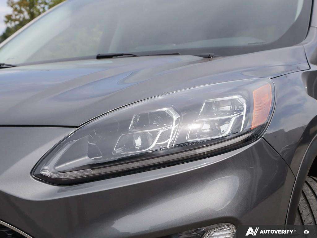used 2022 Ford Escape car, priced at $25,647