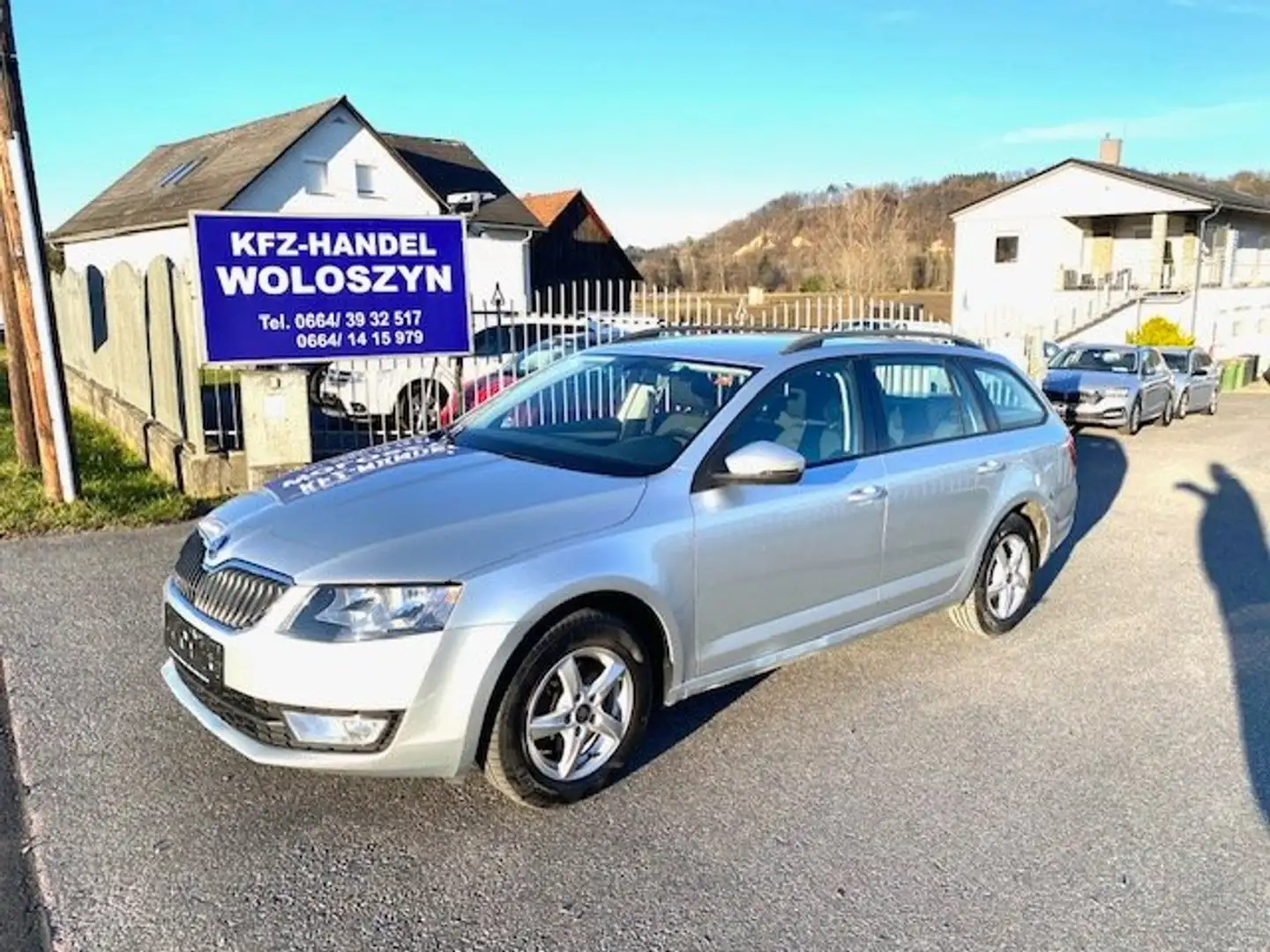 Skoda Octavia Octavia Combi 1,6 TDI 4x4  Ambition+ Silber - 1