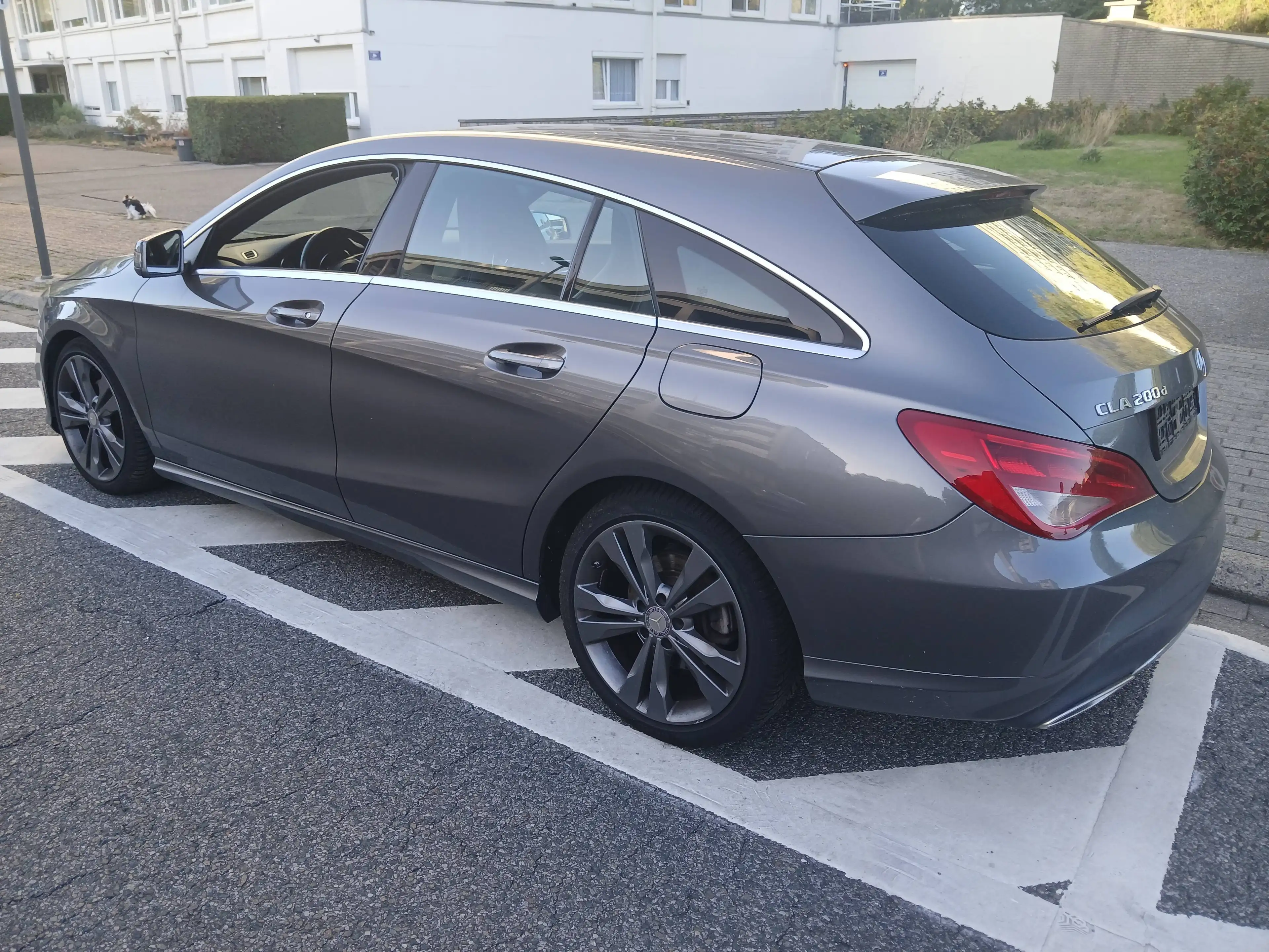 Mercedes-Benz CLA 200