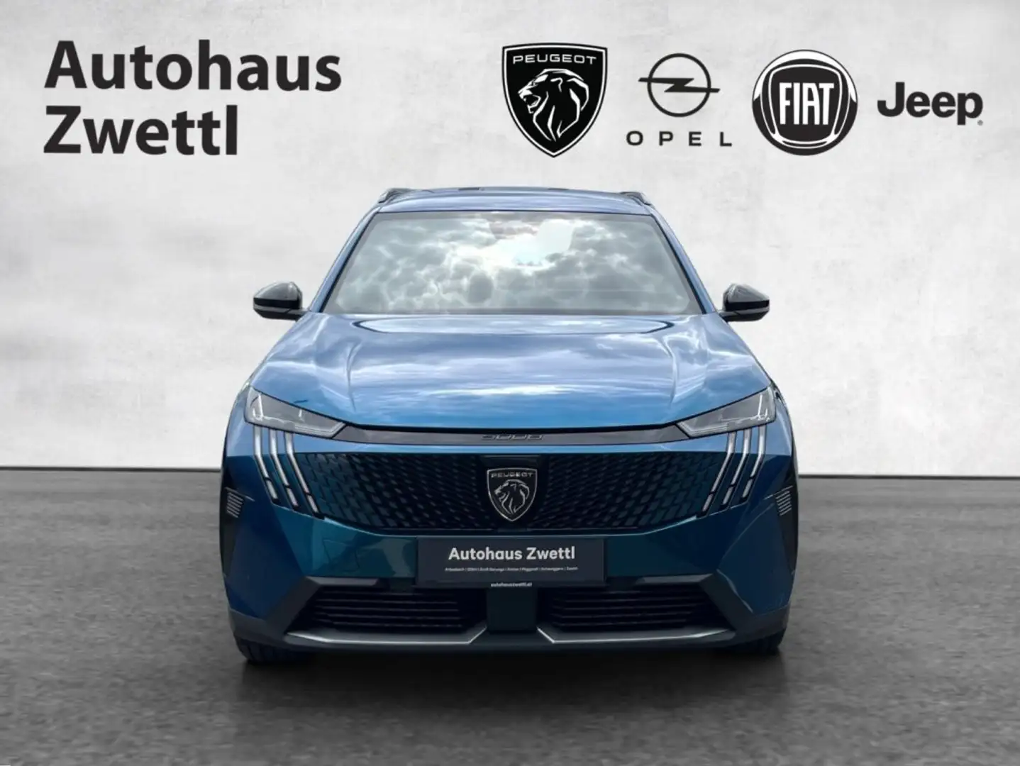 Peugeot 5008 Allure Hybrid 145 e-DCS6 Blau - 2