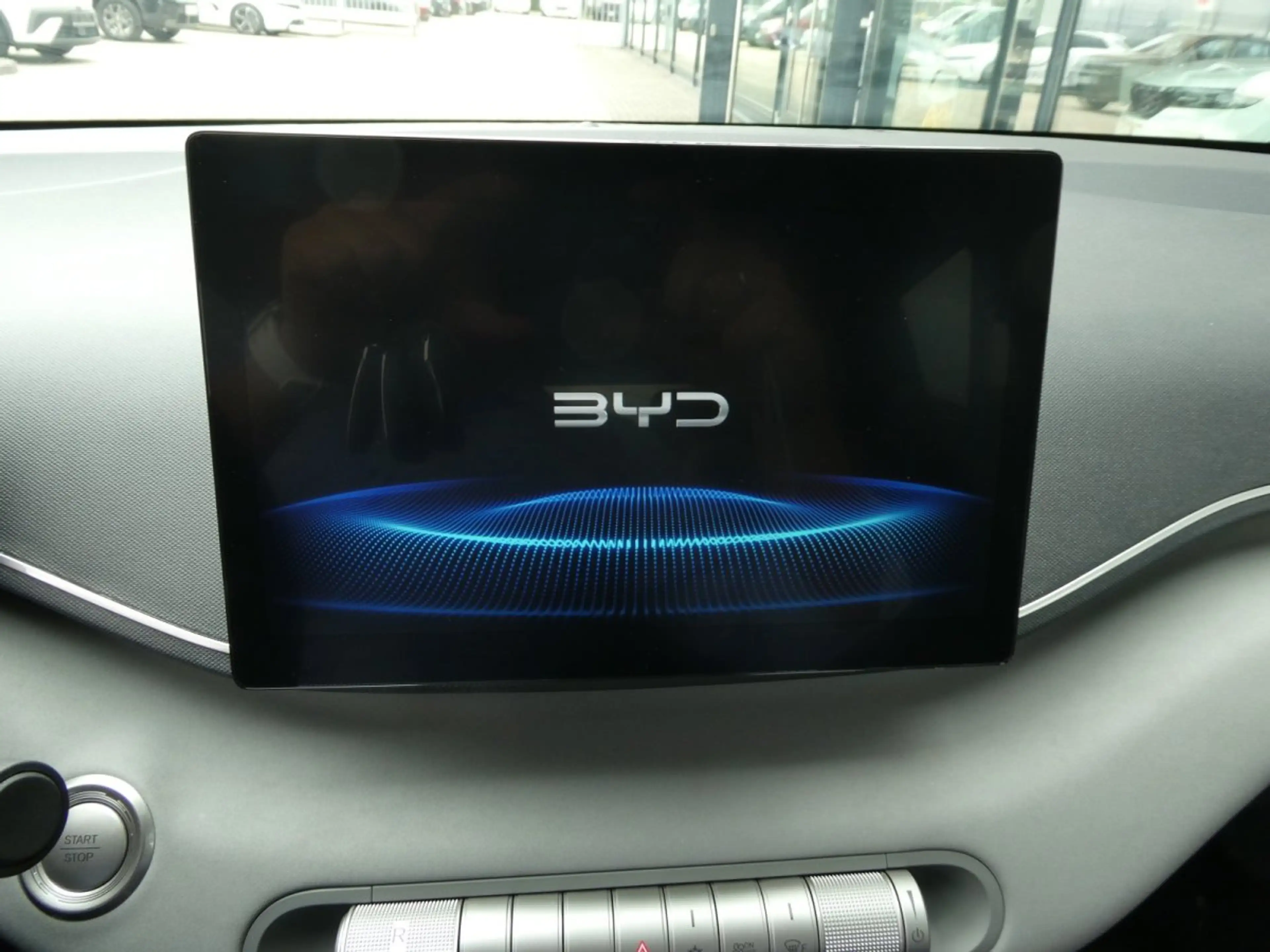 BYD Dolphin Surf Comfort 43kWh *Leder*LED*360-Grad*SHZ* — photo 15