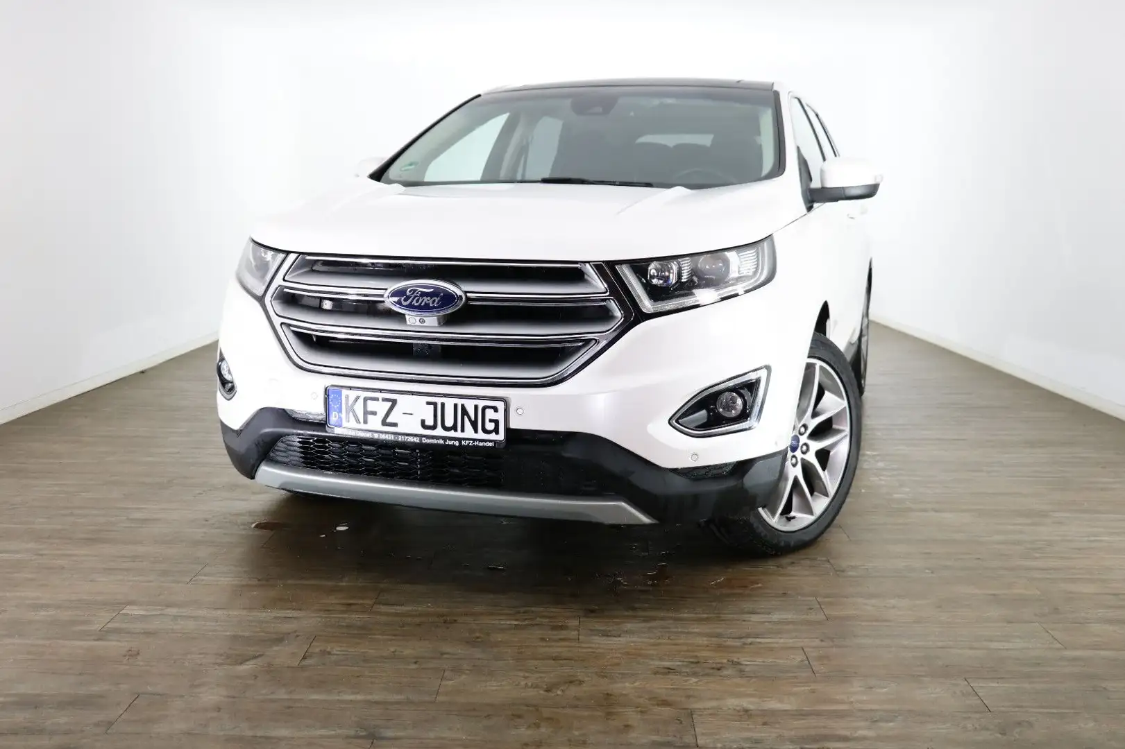 Ford Edge Titanium 4x4*Pano*LED*DAB*Navi* Blanc - 1