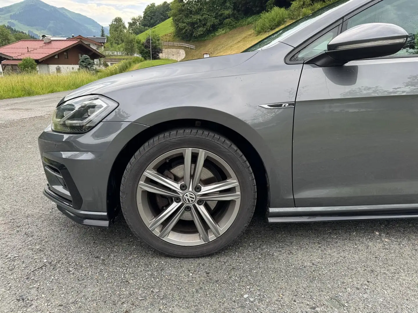 Volkswagen Golf Golf Highline 1,5 TSI R-Line Grau - 2