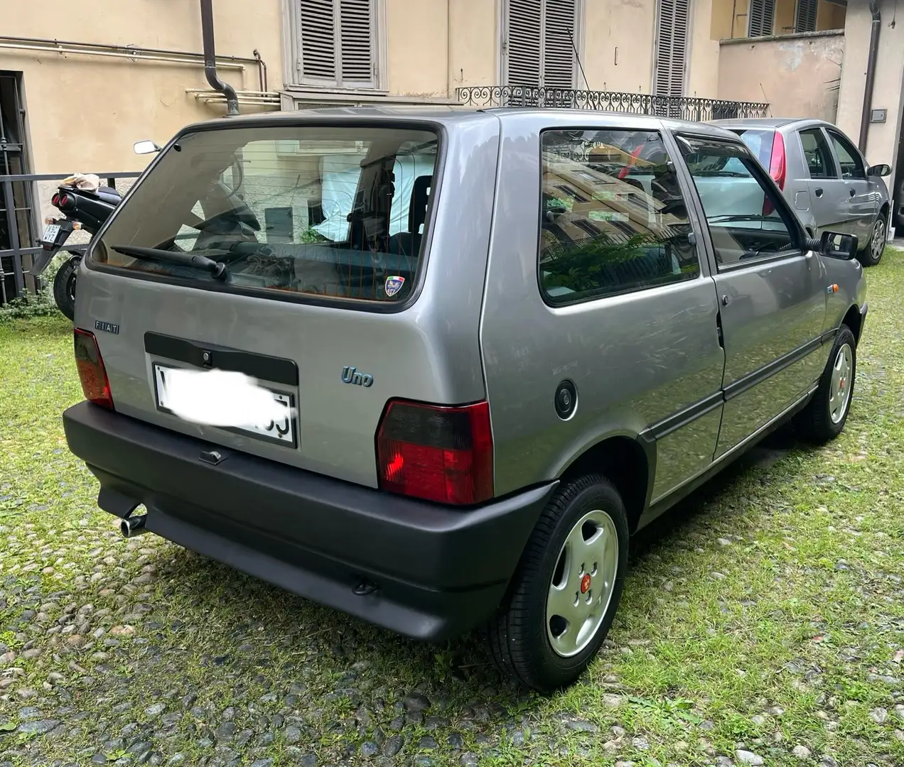 Fiat Uno 3p 1.1 S 60cv Grau - 2