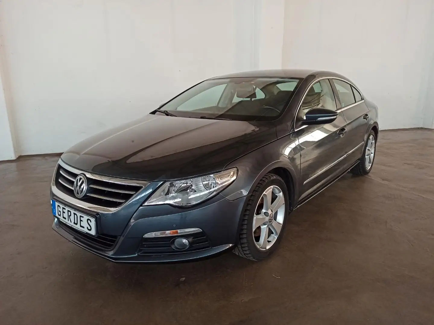 Volkswagen Passat CC Basis 1.8 TSI siva - 2