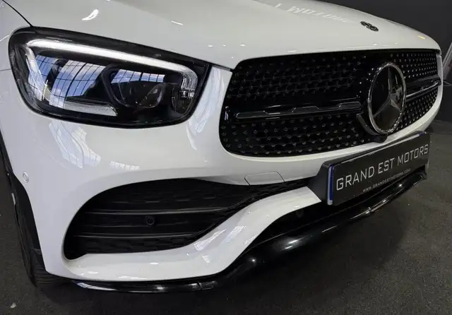 Mercedes-Benz GLC view 9