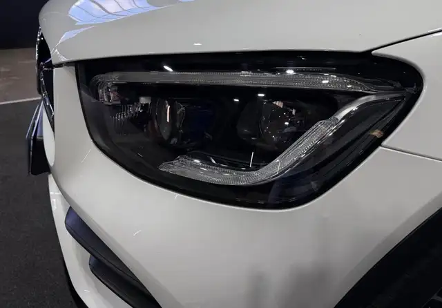 Mercedes-Benz GLC view 7