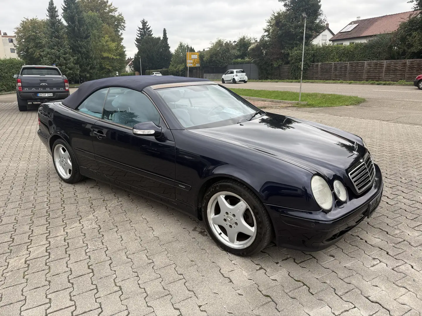 Mercedes-Benz CLK 230 Kompressor AVANTGARDE AMG Räder Blau - 2
