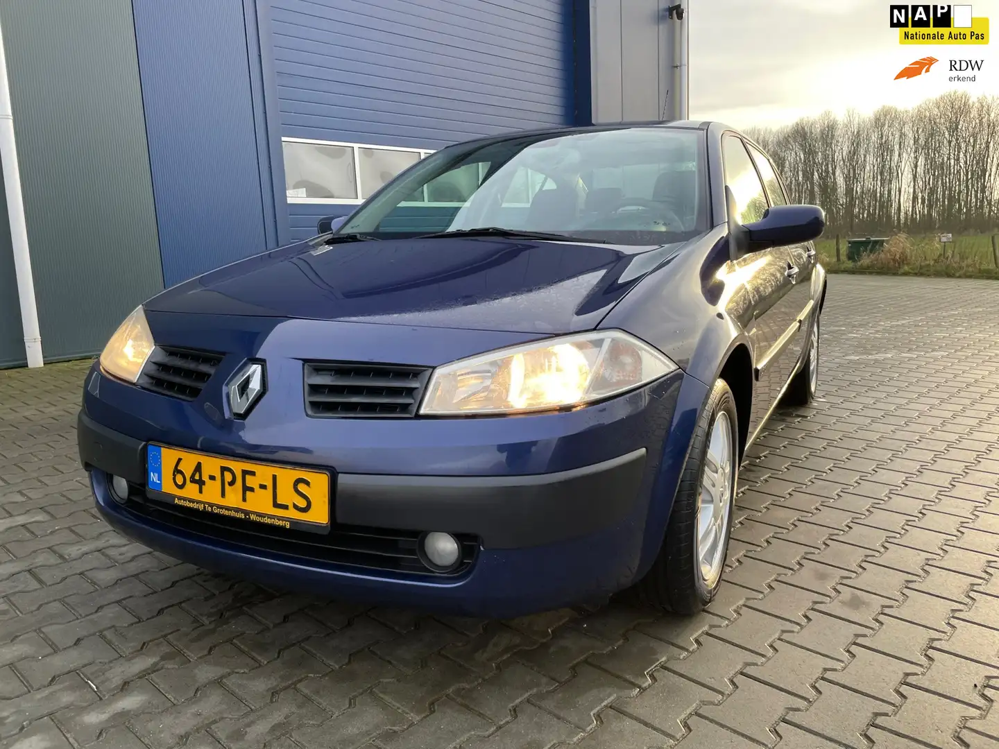 Renault Megane 1.6-16V Expression Luxe Airco+Cruise Control Blauw - 1