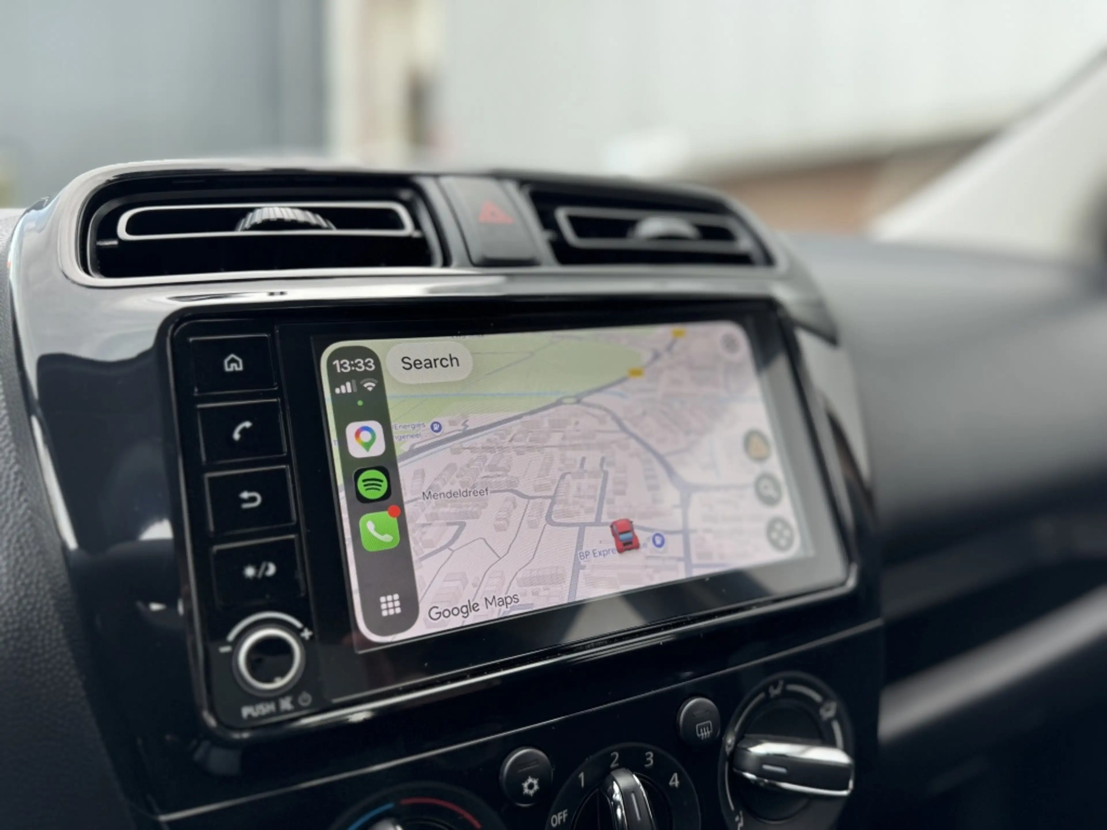 Mitsubishi Space Star 1.2 Connect+ — photo 18