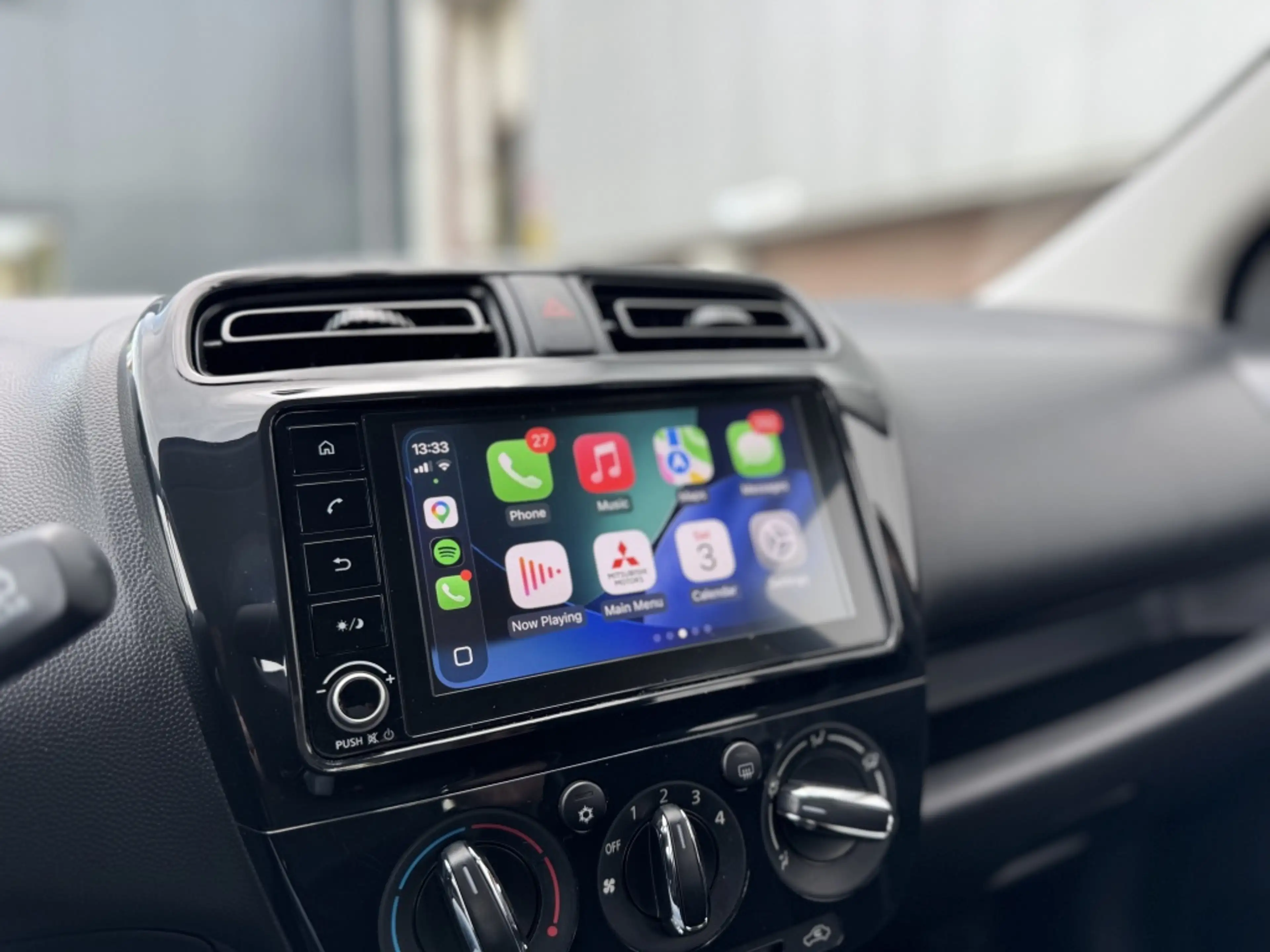 Mitsubishi Space Star 1.2 Connect+ — photo 17