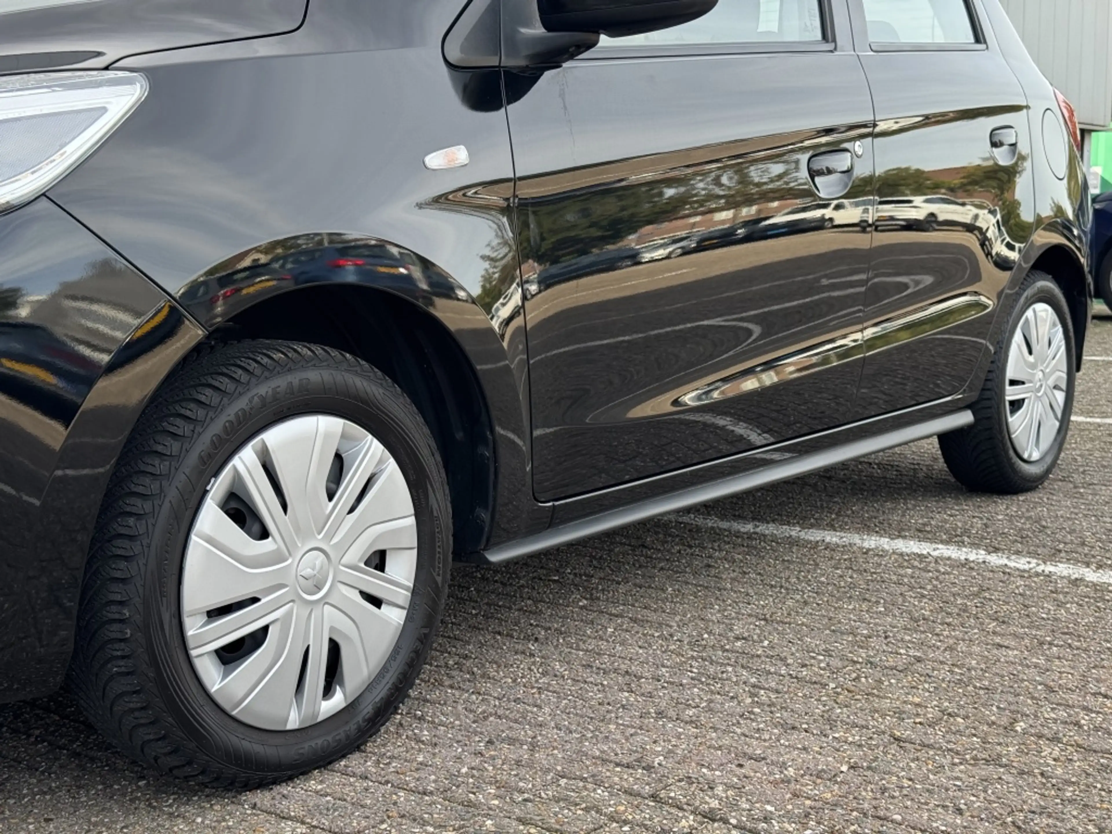 Mitsubishi Space Star 1.2 Connect+ — photo 8