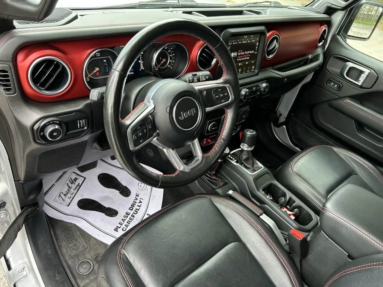 Jeep Wrangler снимка Jeep Wrangler