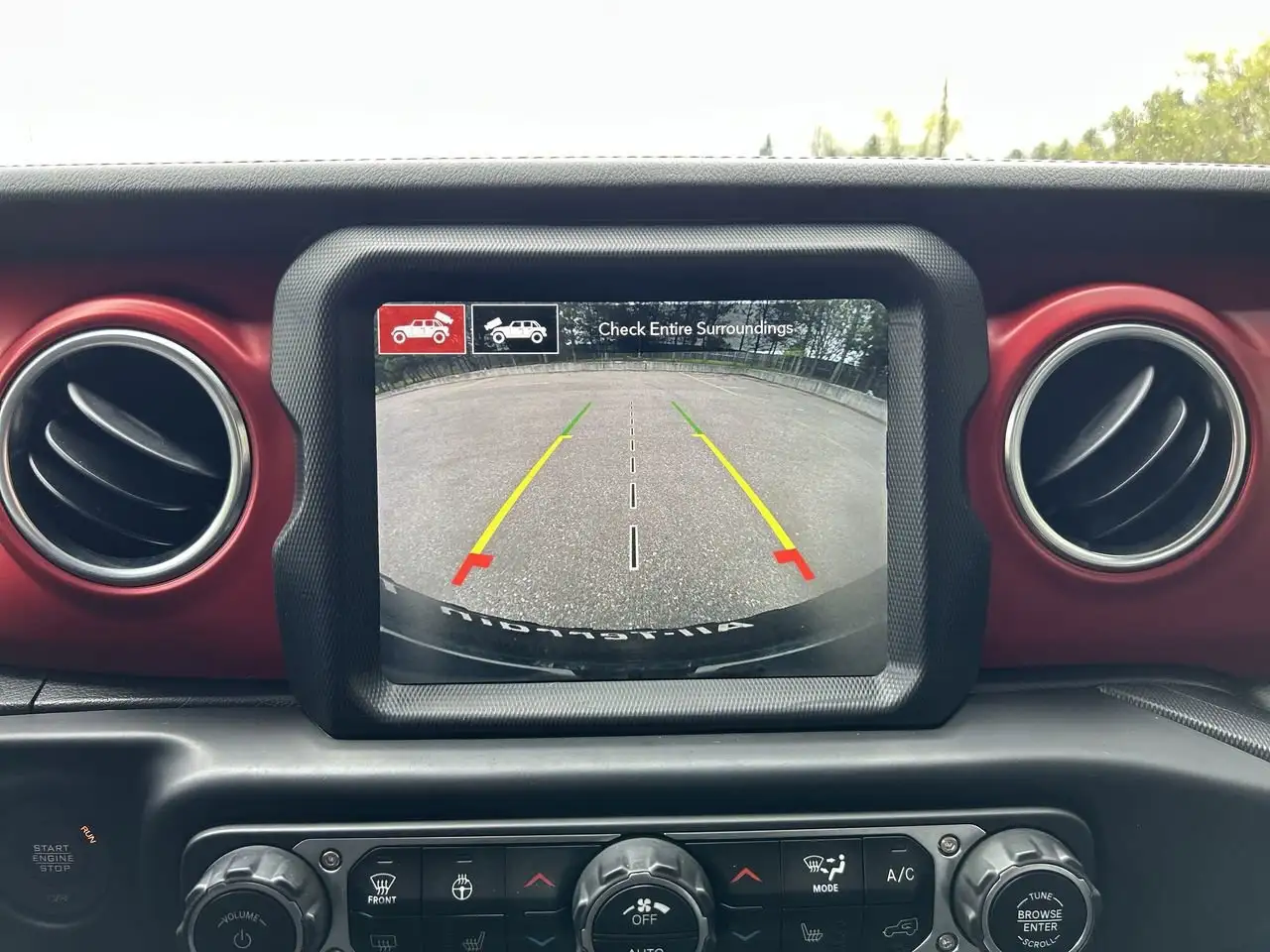 Jeep Wrangler снимка Jeep Wrangler
