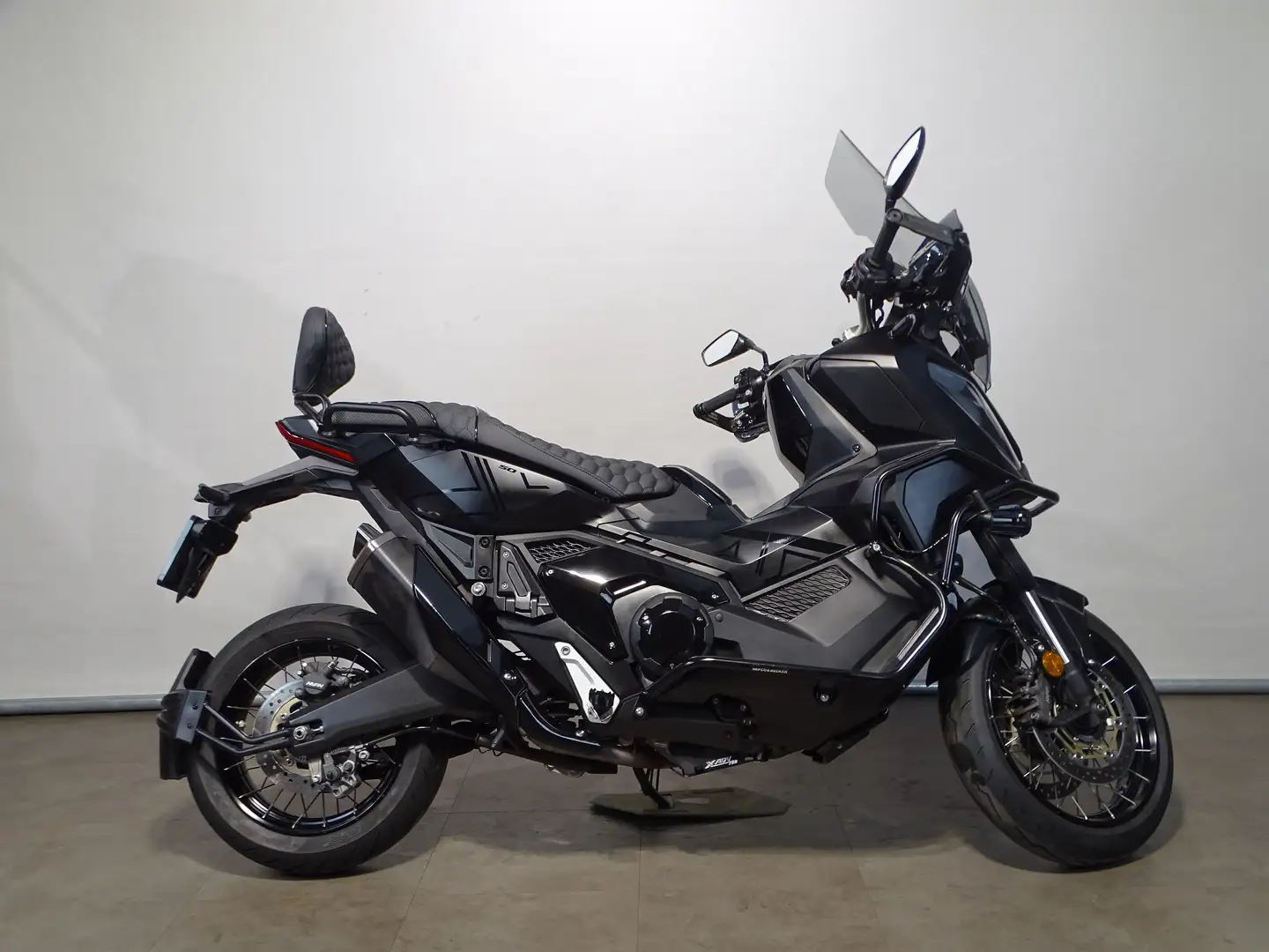 Honda X-ADV Zwart - 1