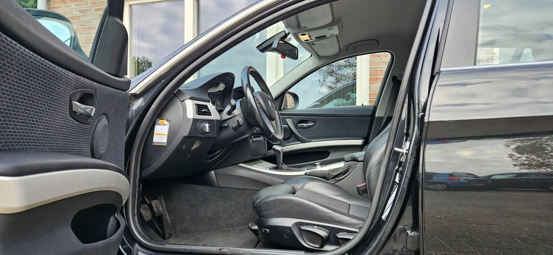 BMW 325 3-serie Touring 325i Business Line NAP! Airco/Clim Noir - 2