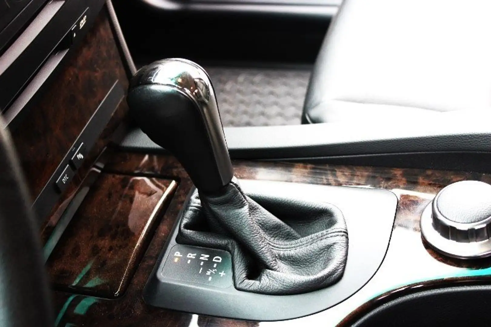 BMW 530 D 231cv FUTURA C.AUTOMATIC PARI NUOVO PELLE TOTALE Bianco - 2