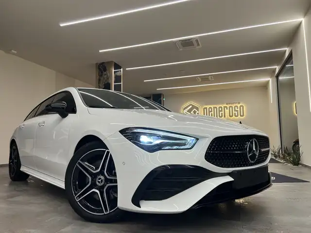Mercedes-Benz CLA 200 Shooting Brake d AMG Line Premium Plus auto