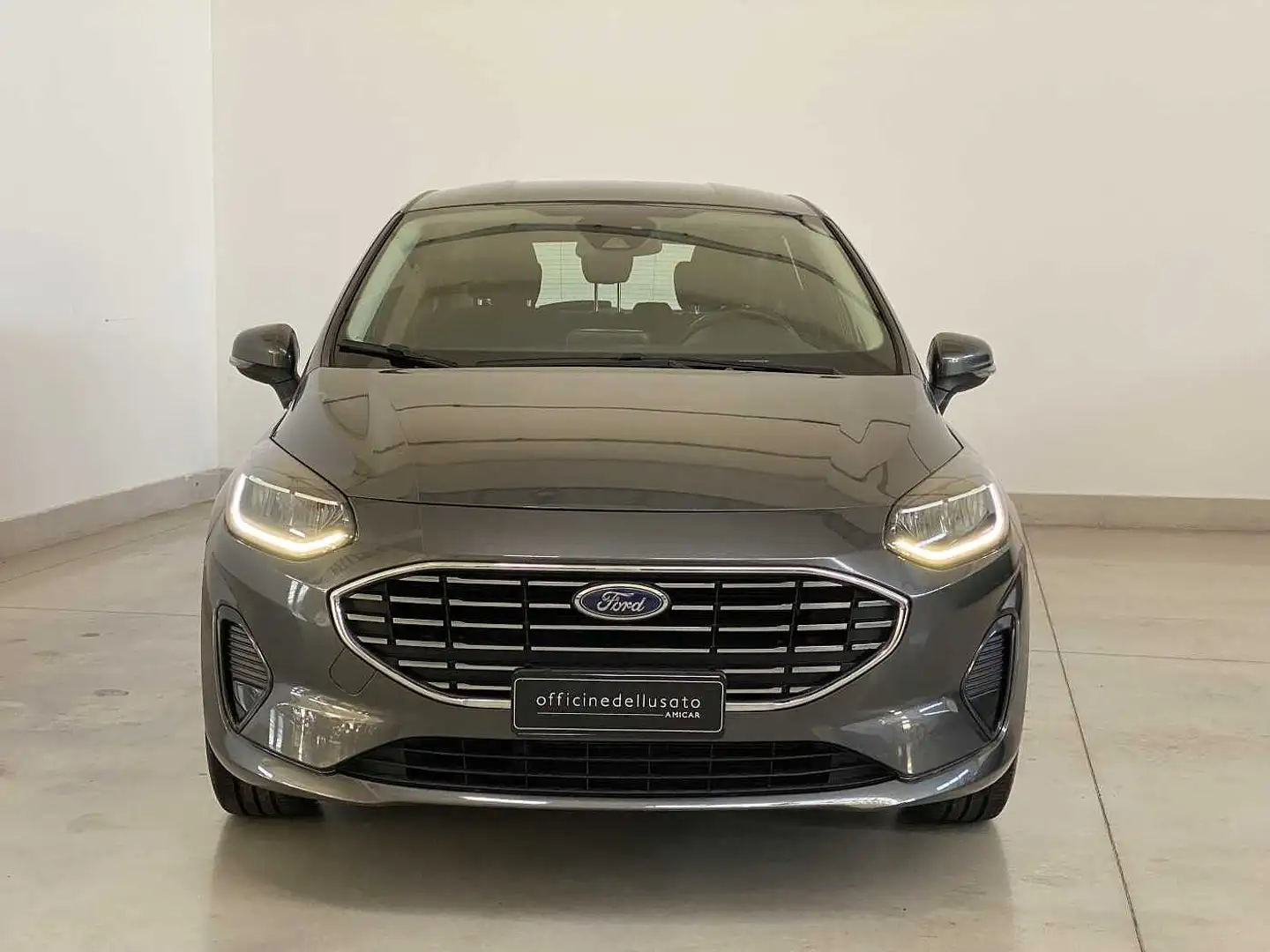 Ford Fiesta 1.1 75 CV 5 porte Titanium Grijs - 2