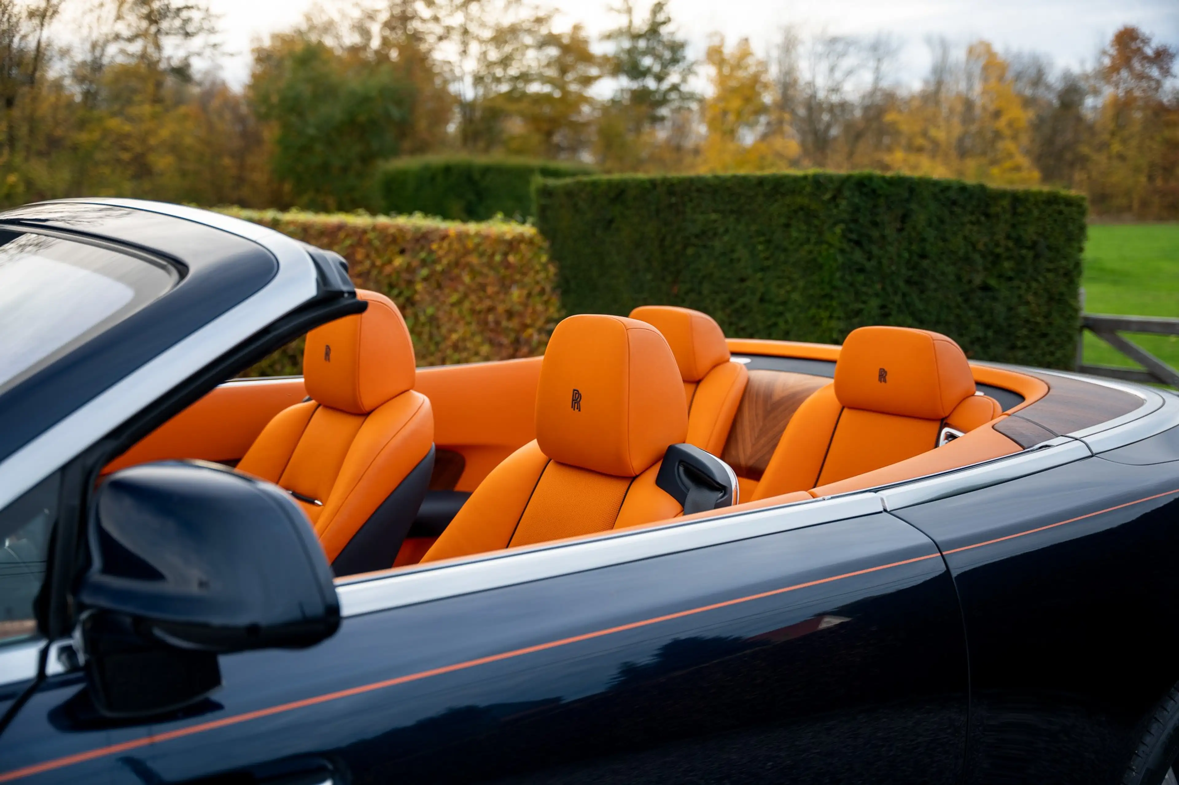 Rolls-Royce Dawn 6.6l V12 — photo 11