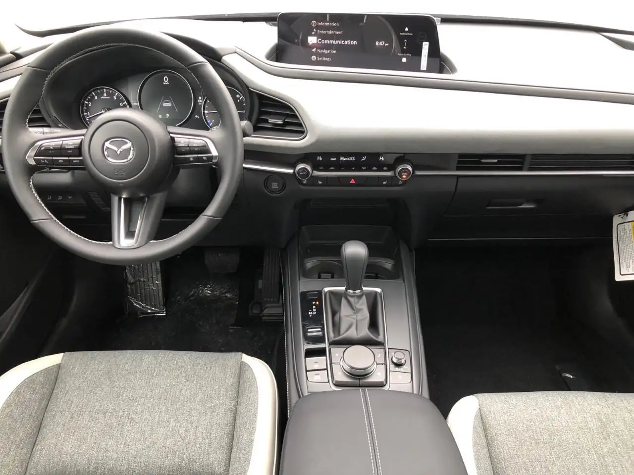 Mazda CX-30 снимка Mazda CX-30