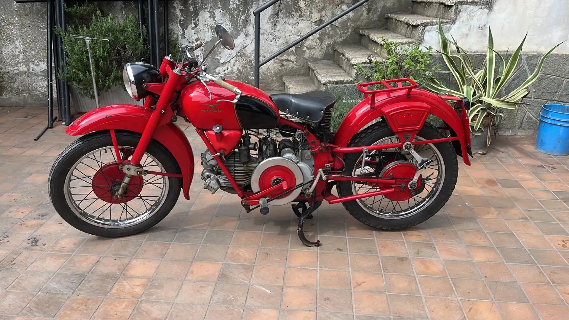Moto Guzzi Falcone 500 Turismo - 1