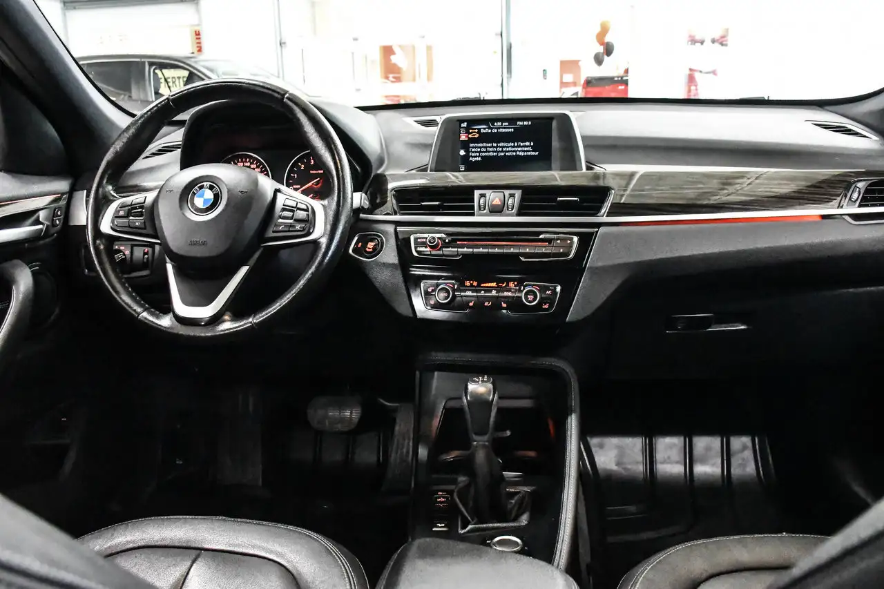 BMW X1 photo BMW X1